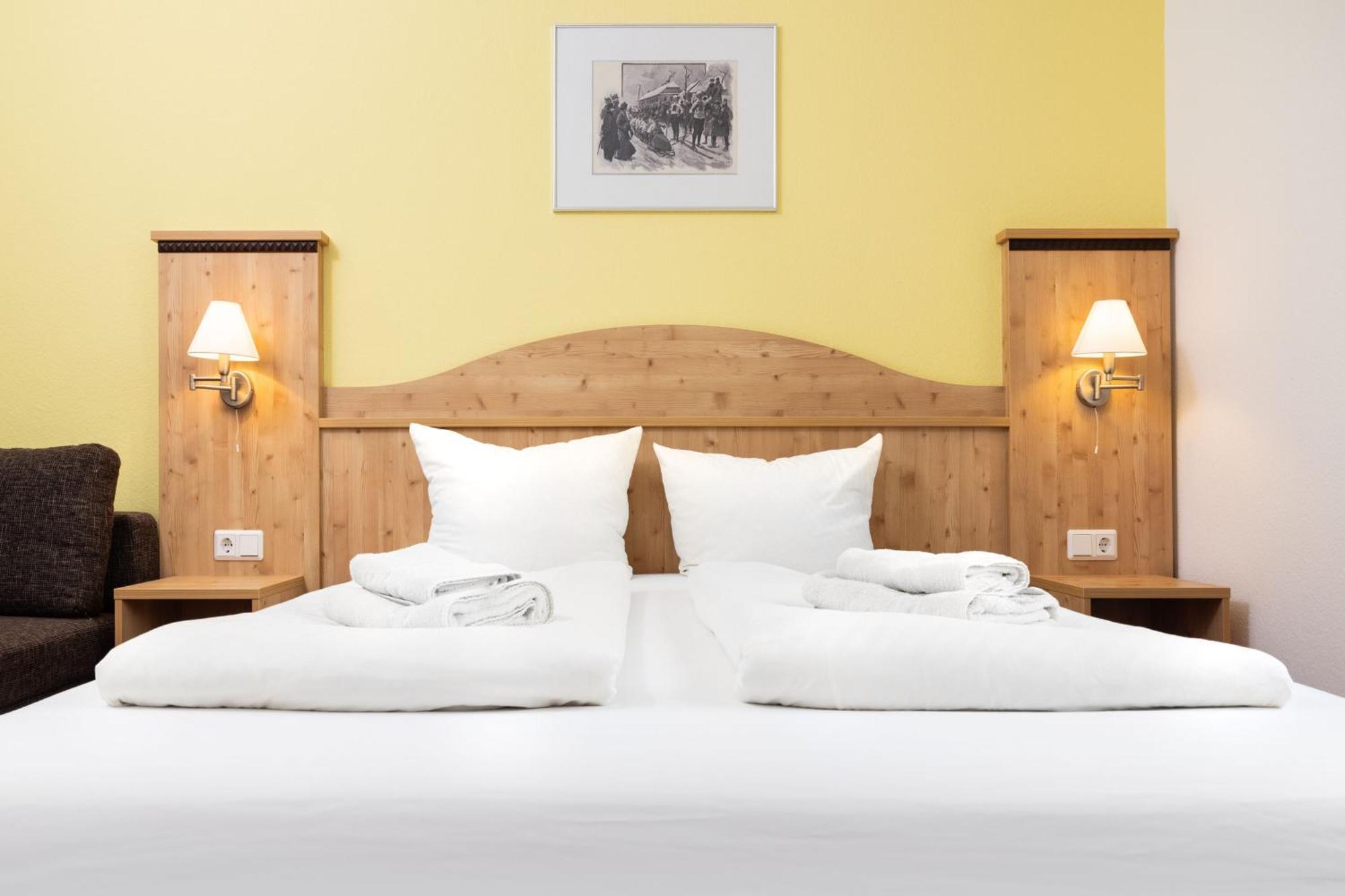 Gaststaette & Pension Waldschloesschen Oberhof  Exterior foto